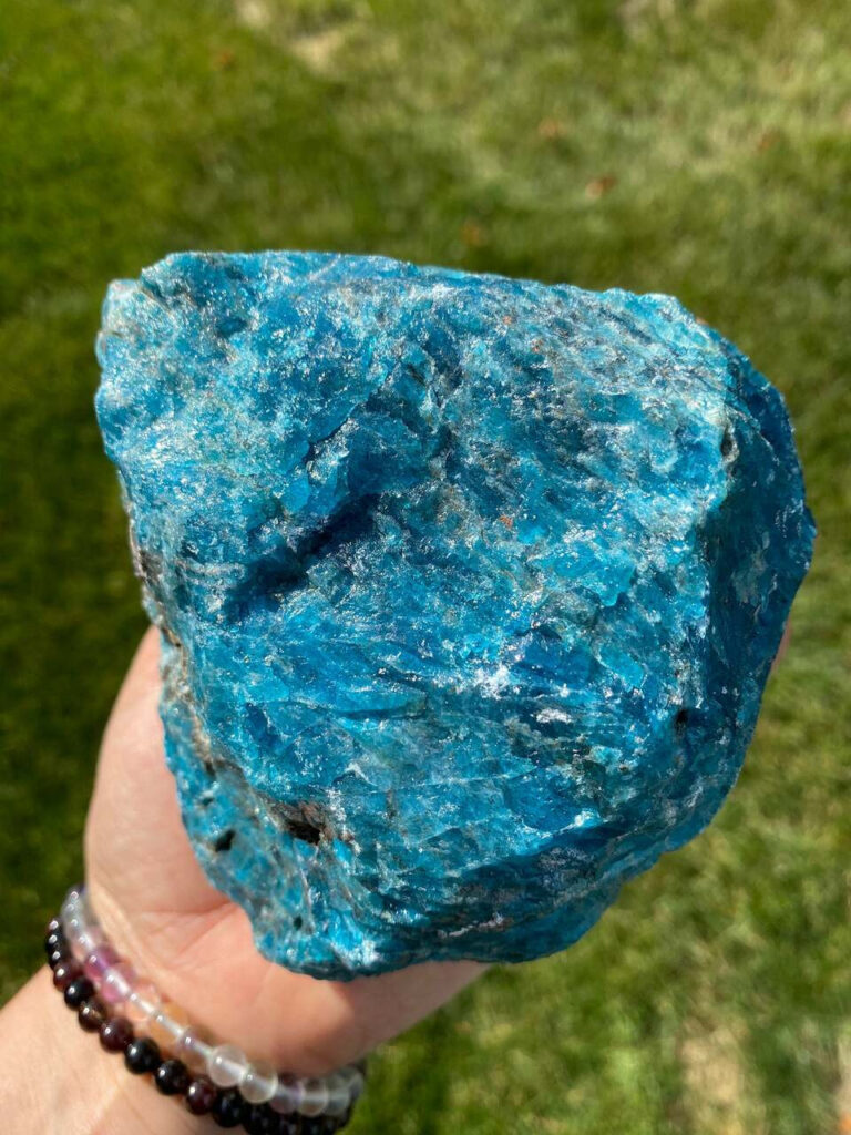blue apatit